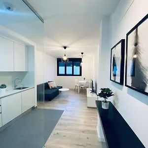 Acogedor Y Cómodo Con Piscina Apartamento